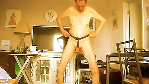Decorating Nude My Balls